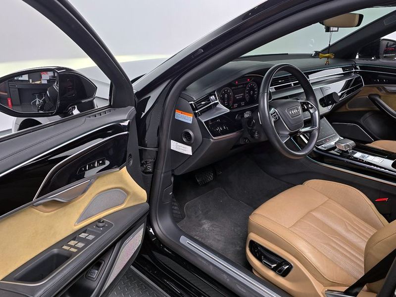 2021 Audi A8 55 TFSI Quattro LWB photo 11
