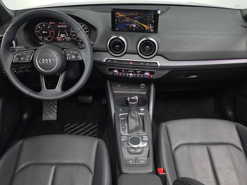 2023 Audi Q2 35 TDI Premium photo 7