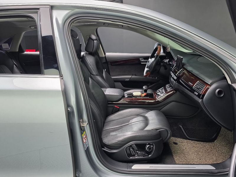 2013 Audi A8 3.0 TFSI Quattro LWB D4 photo 11