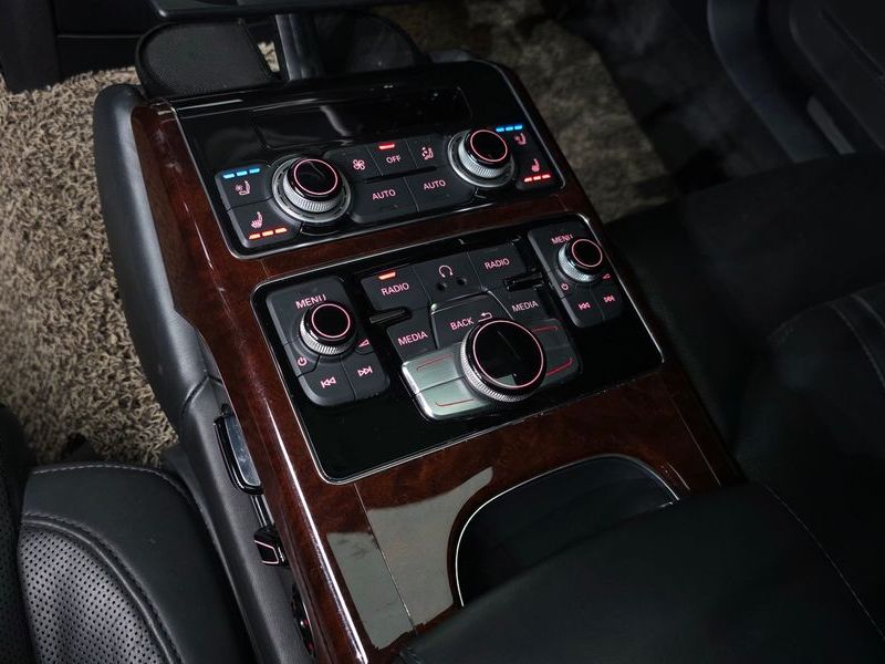 2013 Audi A8 3.0 TFSI Quattro LWB D4 photo 18