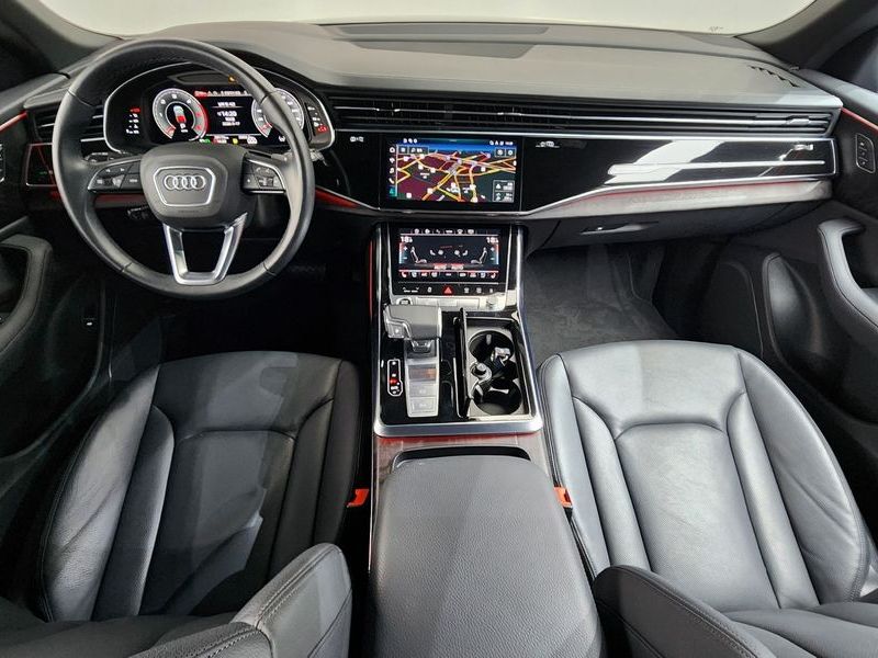 2023 Audi Q8 45 TDI Quattro Premium photo 7