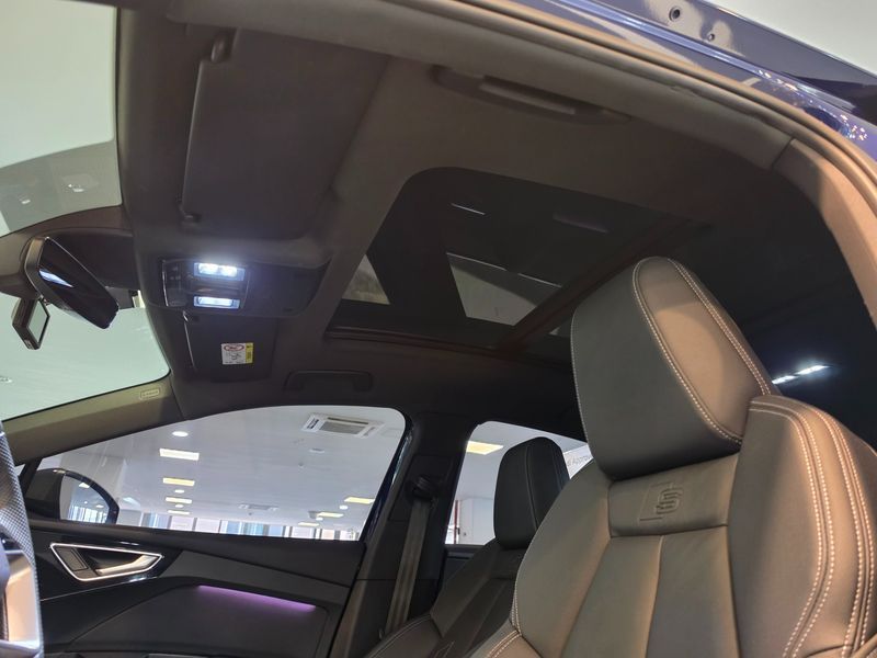 2023 Audi e-tron 40 Premium Sportback photo 20