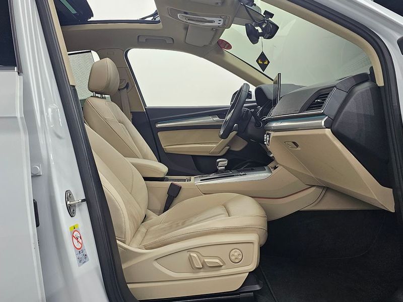 2023 Audi Q5 40 TDI Quattro Sportback photo 10