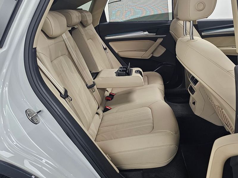 2023 Audi Q5 40 TDI Quattro Sportback photo 12