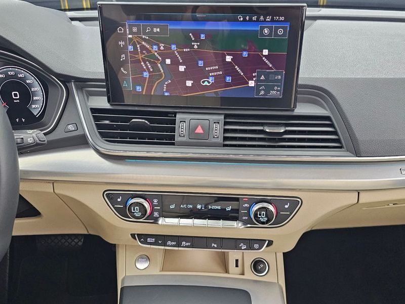 2023 Audi Q5 40 TDI Quattro Sportback photo 15