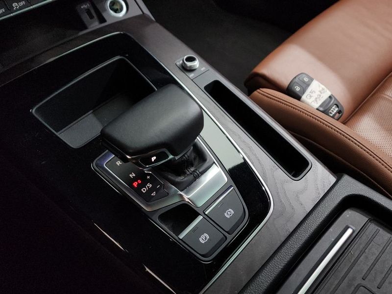 2023 Audi Q5 40 TDI Quattro Premium Sportback photo 9