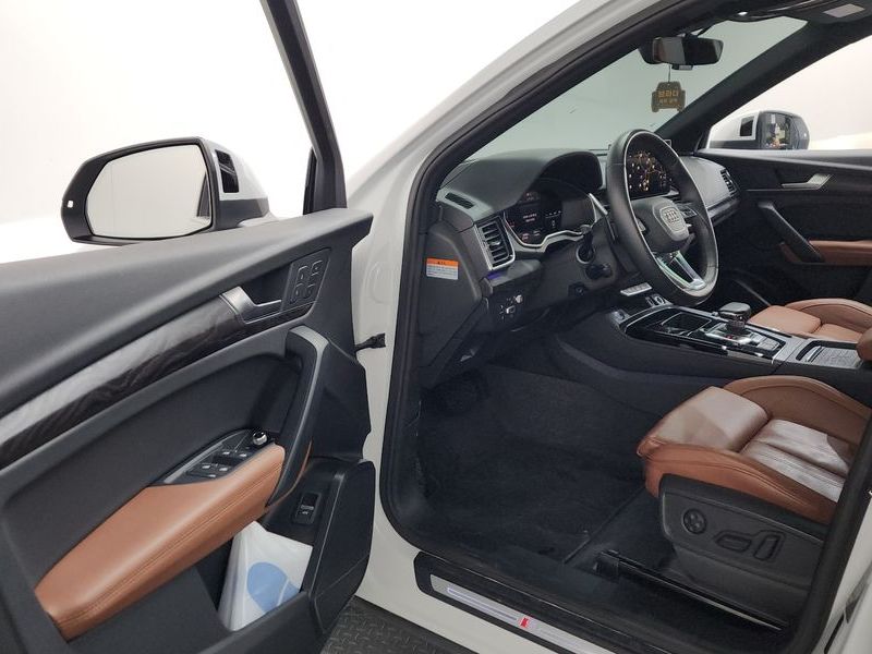 2023 Audi Q5 40 TDI Quattro Premium Sportback photo 10