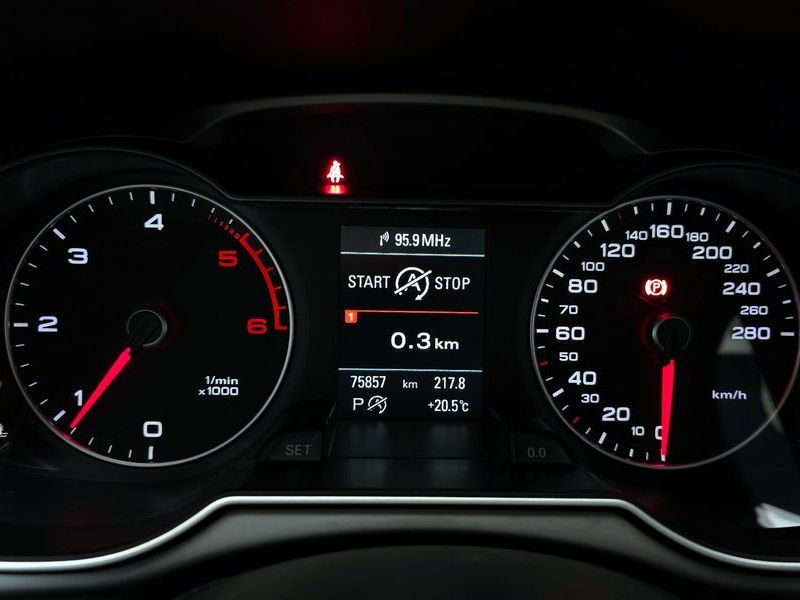 2015 Audi A4 35 TDI Quattro B8 photo 8