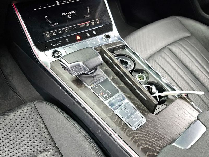 2021 Audi A6 45 TFSI Premium photo 9