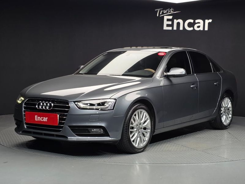 2016 Audi A4 30 TDI Dynamic B8 photo 1