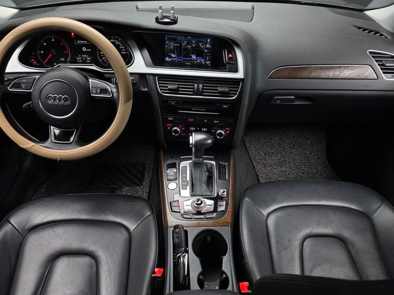 2016 Audi A4 30 TDI Dynamic B8 photo 7