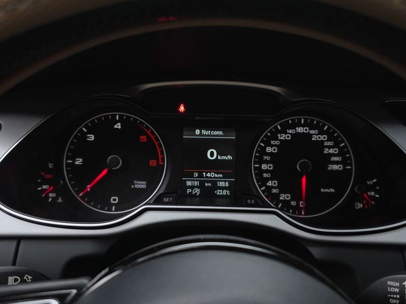 2016 Audi A4 30 TDI Dynamic B8 photo 8