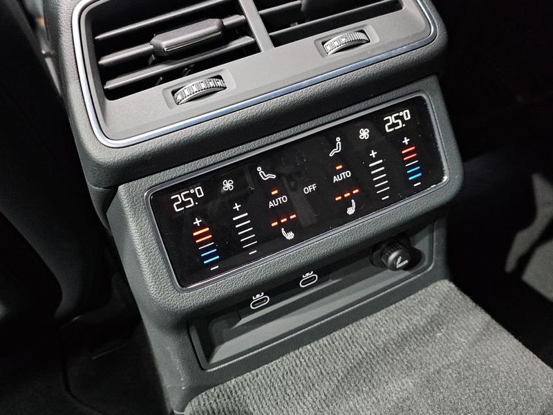 2022 Audi A6 45 TFSI Quattro Premium photo 17