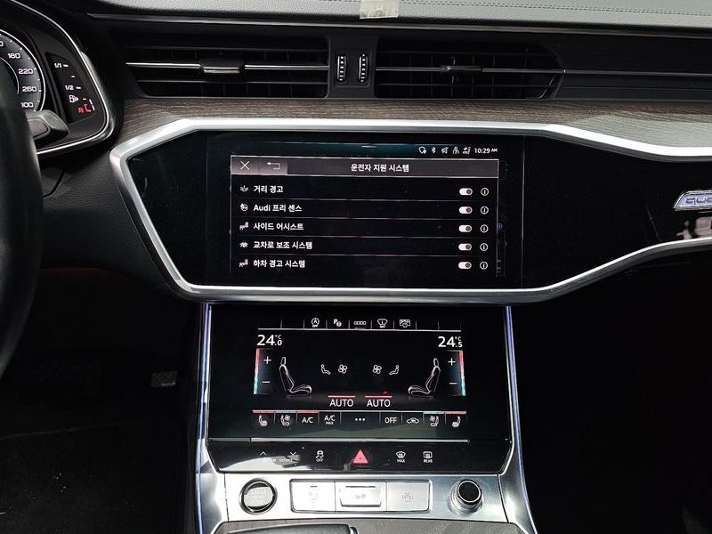 2022 Audi A6 45 TFSI Quattro Premium photo 18