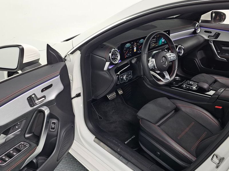 2021 Mercedes-Benz A-Class CLA250 4MATIC photo 10