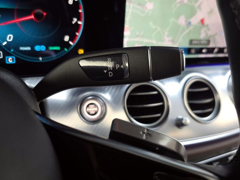 2021 Mercedes-Benz E-Class E350 4MATIC Avantgarde photo 9