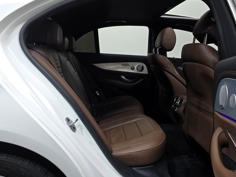 2021 Mercedes-Benz E-Class E350 4MATIC Avantgarde photo 12