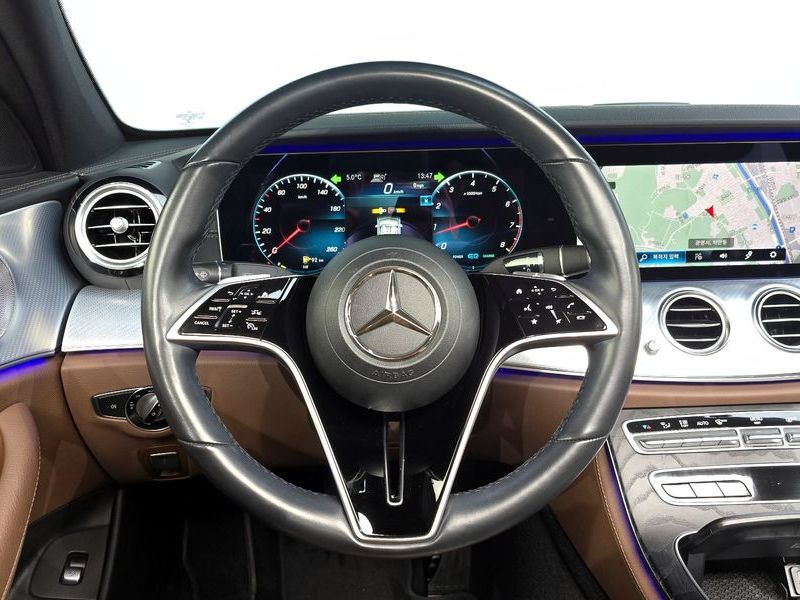 2021 Mercedes-Benz E-Class E350 4MATIC Avantgarde photo 13