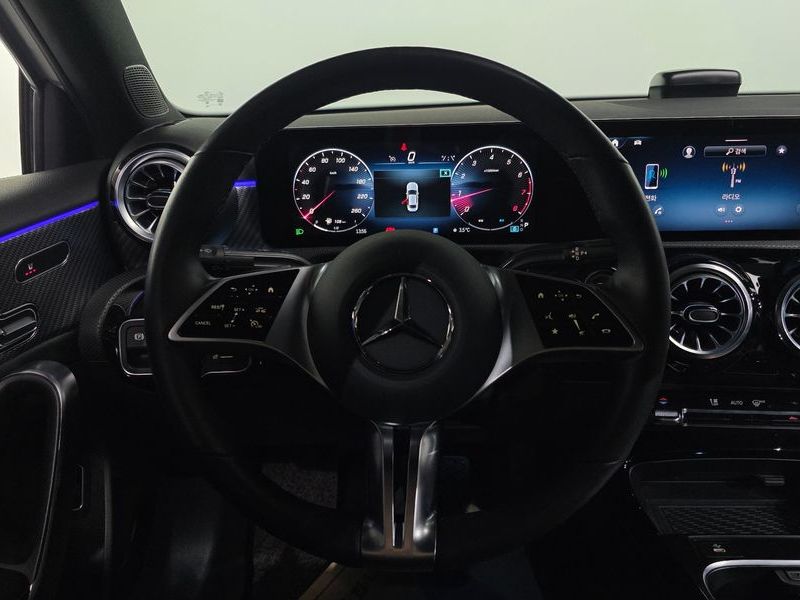 2024 Mercedes-Benz A-Class A220 Sedan photo 13