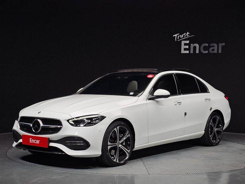 2023 Mercedes-Benz C-Class C300 4MATIC Avantgarde photo 1