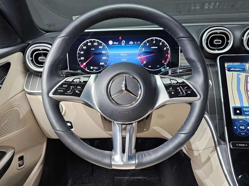 2023 Mercedes-Benz C-Class C300 4MATIC Avantgarde photo 16