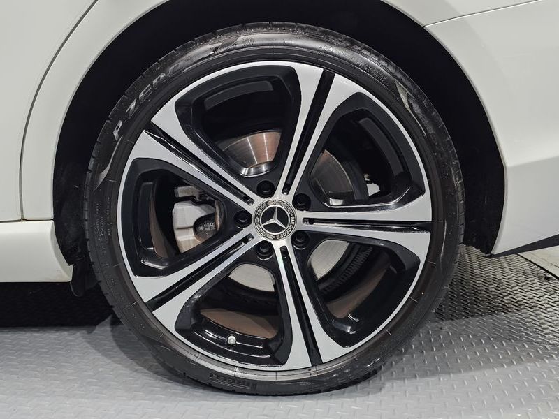 2023 Mercedes-Benz C-Class C300 4MATIC Avantgarde photo 21