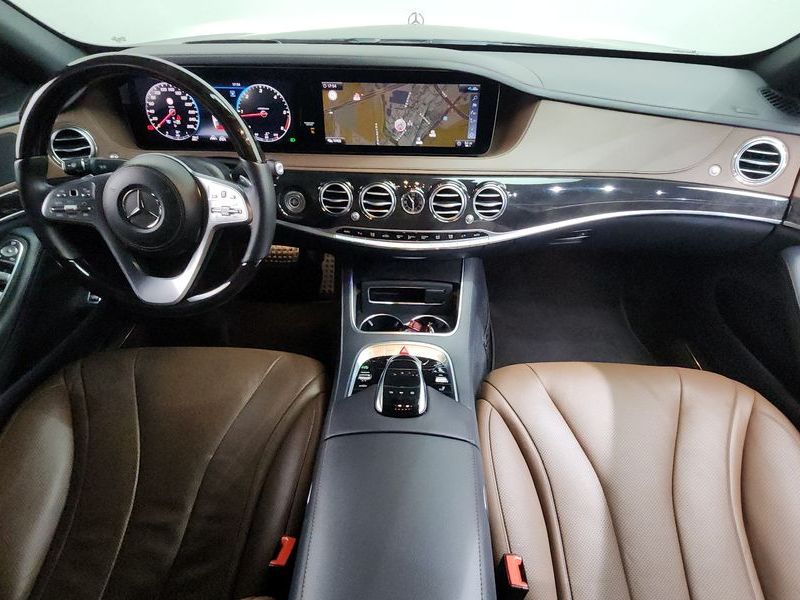 2020 Mercedes-Benz S-Class S350 d 4MATIC AMG Line photo 7