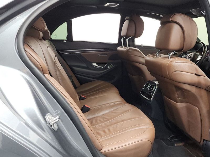 2020 Mercedes-Benz S-Class S350 d 4MATIC AMG Line photo 11
