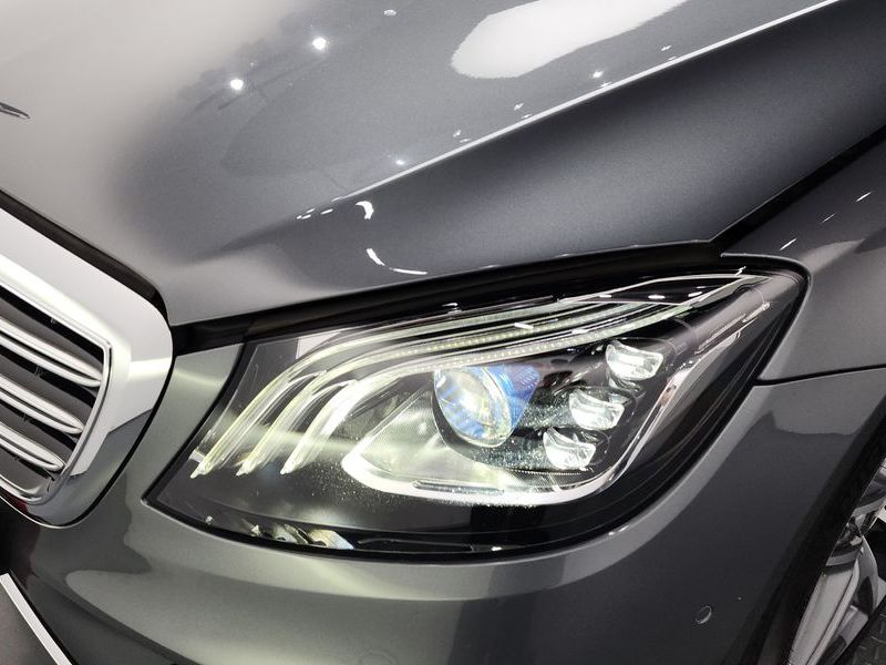 2020 Mercedes-Benz S-Class S350 d 4MATIC AMG Line photo 22