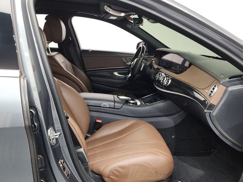 2020 Mercedes-Benz S-Class S350 d 4MATIC AMG Line photo 26