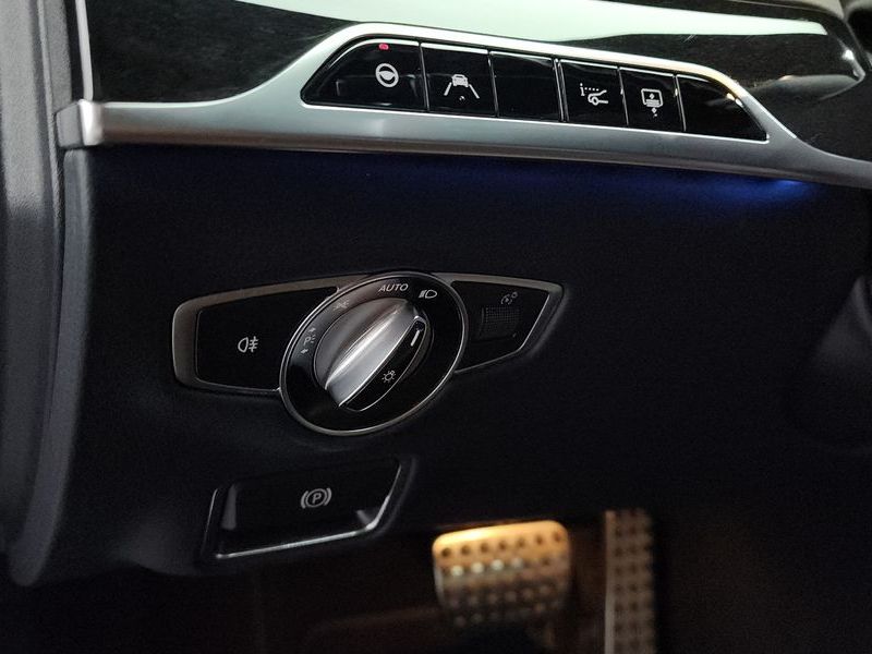 2020 Mercedes-Benz S-Class S350 d 4MATIC AMG Line photo 30