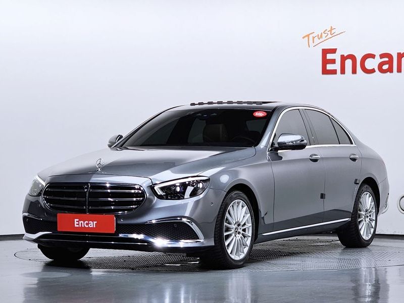 2023 Mercedes-Benz E-Class E250 Exclusive photo 1