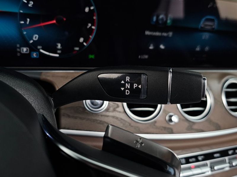 2023 Mercedes-Benz E-Class E250 Exclusive photo 9
