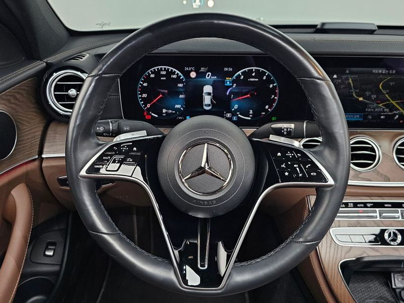 2023 Mercedes-Benz E-Class E250 Exclusive photo 13