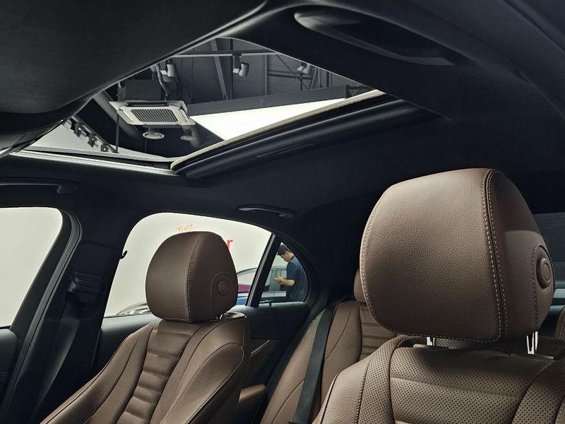 2023 Mercedes-Benz E-Class E250 Exclusive photo 16