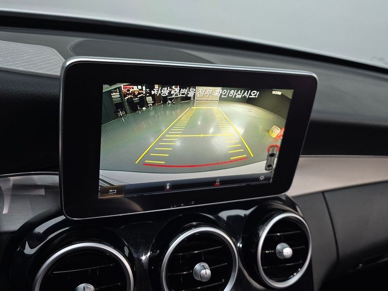 2016 Mercedes-Benz C-Class C220 d Avantgarde photo 15
