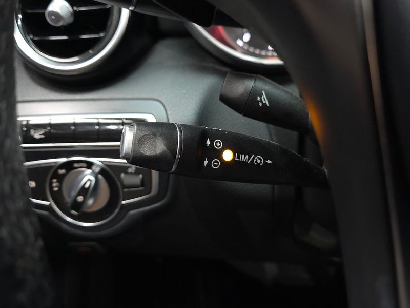 2016 Mercedes-Benz C-Class C220 d Avantgarde photo 19