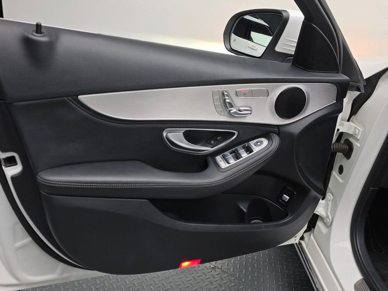 2016 Mercedes-Benz C-Class C220 d Avantgarde photo 25
