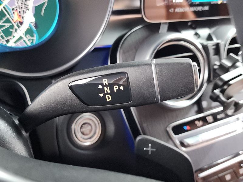 2022 Mercedes-Benz C-Class GLC300 4MATIC photo 9