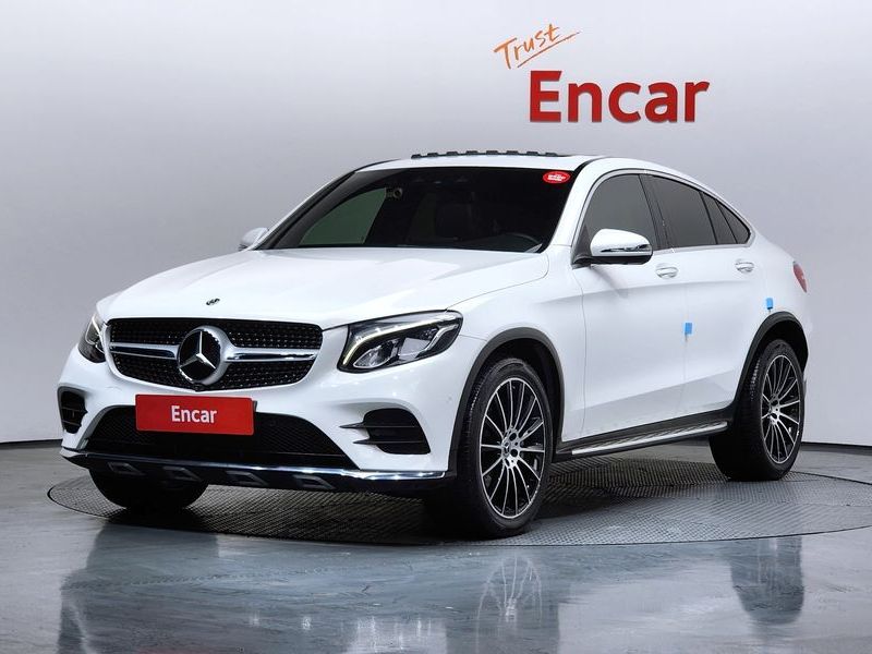 2018 Mercedes-Benz C-Class GLC220 d 4MATIC Premium Coupe photo 1