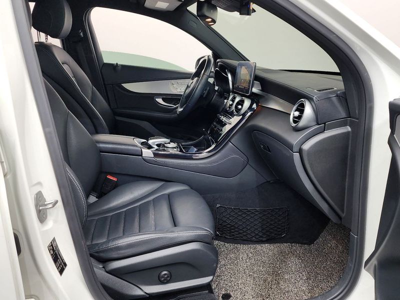 2018 Mercedes-Benz C-Class GLC220 d 4MATIC Premium Coupe photo 11