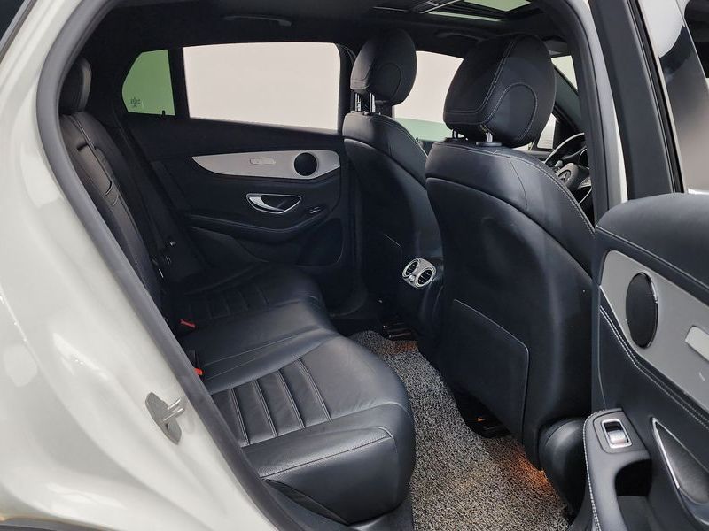 2018 Mercedes-Benz C-Class GLC220 d 4MATIC Premium Coupe photo 12