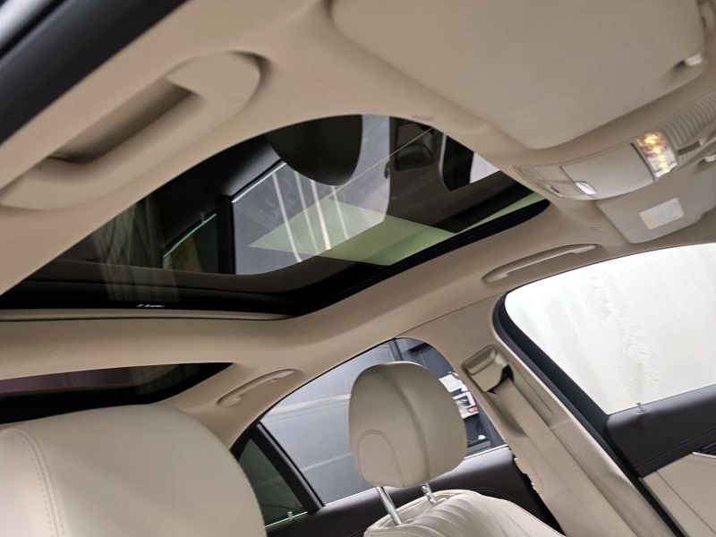 2017 Mercedes-Benz E-Class E400 4MATIC Exclusive photo 17