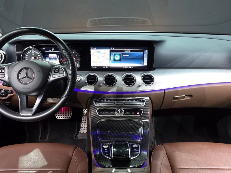 2018 Mercedes-Benz E-Class E200 Avantgarde photo 7