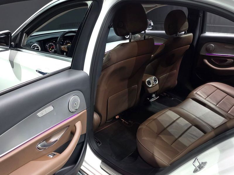2018 Mercedes-Benz E-Class E200 Avantgarde photo 12