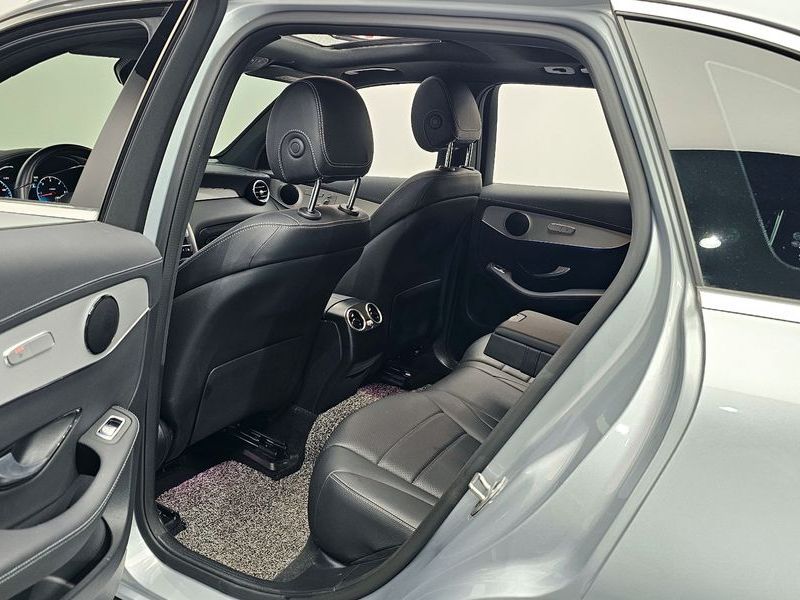 2022 Mercedes-Benz C-Class GLC220 d 4MATIC photo 11