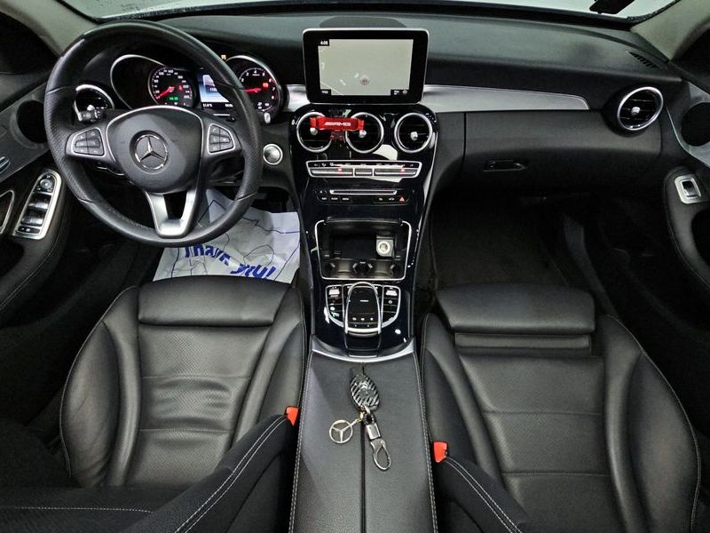 2018 Mercedes-Benz C-Class C200 Avantgarde photo 7
