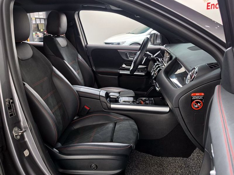 2023 Mercedes-Benz A-Class GLA250 4MATIC photo 11