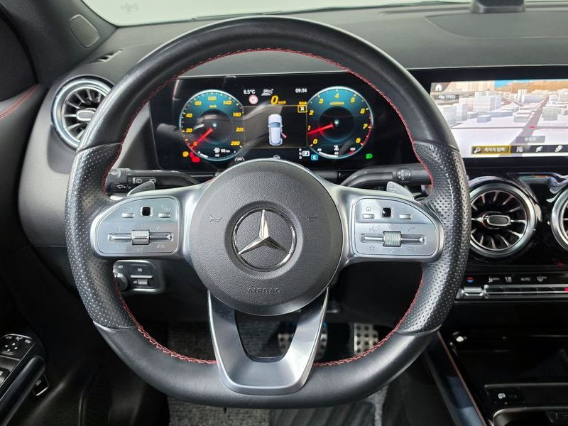 2023 Mercedes-Benz A-Class GLA250 4MATIC photo 13