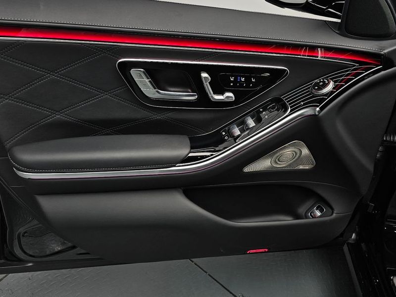 2025 Mercedes-Benz S-Class Maybach S580 4MATIC photo 24